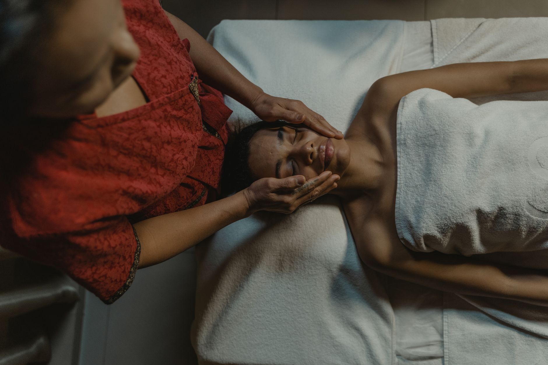 Toronto Escort Chronicles: Stories from the City's Nightlife